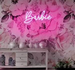 Néon personnalisé : le secret pour donner du caractère à une pièce un peu terne