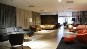 Achat en magasin de meuble ou en ligne : comment faire le bon choix ?